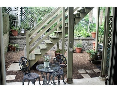 402 E 7th St unit 1, Boston, MA 02127 - photo 5