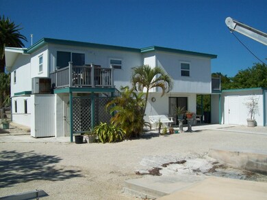 1427 Boca Chica back