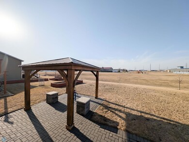L2P080-150022974.jpg