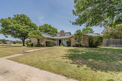 7336 Stonybrooke Dr, North Richland Hills, TX 76182 - photo 3