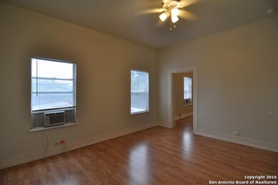 712 Marshall St unit B, San Antonio, TX 78212 - photo 5