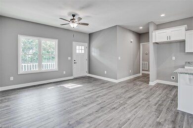 572 Northampton Dr, Asheboro, NC 27205 - photo 2