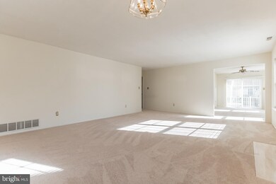 686 Cascade Dr S, Mount Laurel, NJ 08054 - photo 5