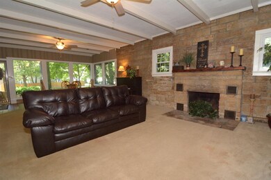 Open concept to dining area and kitchen