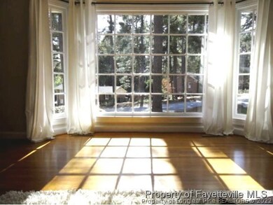 306 Dunbar Dr, Fayetteville, NC 28303 - photo 5