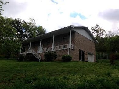 Hill Dr
