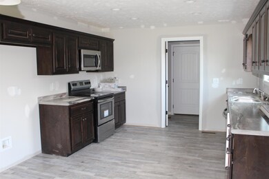 123 Bowling Alley Rd, Manchester, TN 37355 - photo 5