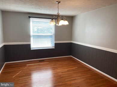 1585 Elmwood Ct, Frederick, MD 21702 - photo 5