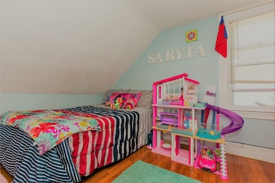 111 Mulberry St, Pawtucket, RI 02860 - photo 6