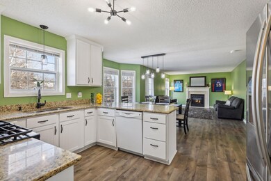 Open, light and bright main level. Enjoy the comfort of day-to-day life.