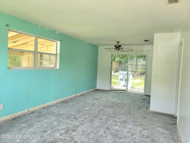 4556 Harlow Blvd, Jacksonville, FL 32210 - photo 2
