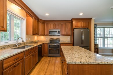 28 Pineo Farms Rd, Seabrook, NH 03874 - photo 3