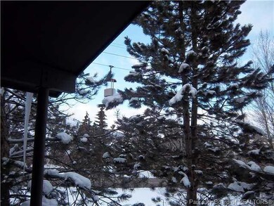 .. Great location in the trees. Watch t