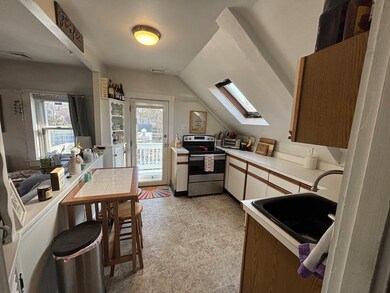 407 Front St unit 2, Weymouth, MA 02188 - photo 2