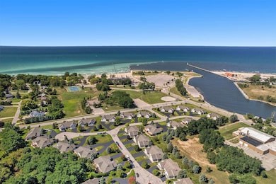 315 Lighthouse Way S, Manistee (4)