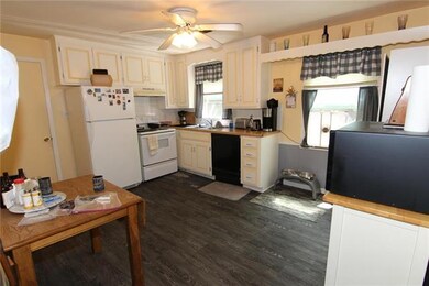 Eat in Kitchen