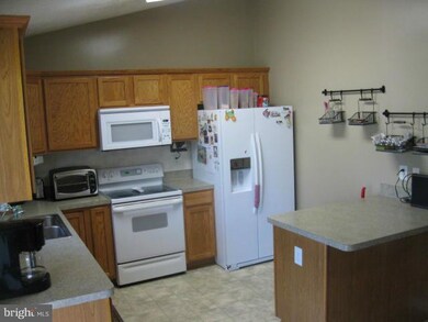 604 Cicero Dr, Ruther Glen, VA 22546 - photo 6