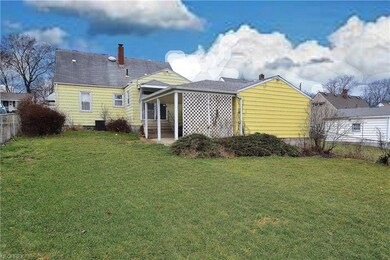 584 Idora Ln, Struthers, OH 44471 - photo 2