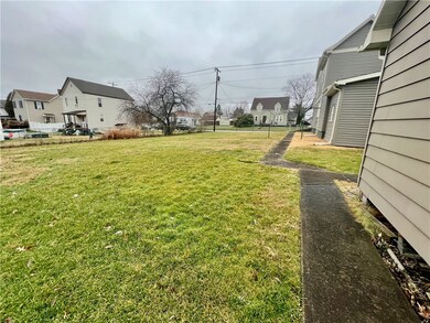 The Huge yard gives you room for everything from B