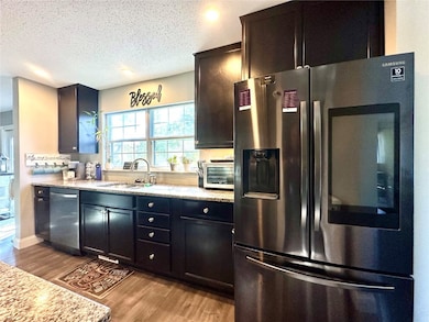 6809 Terrazzo Dr NW, Cedar Rapids, IA 52405 - photo 3