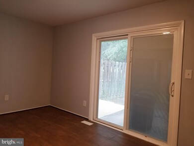 1383 Harford Square Dr, Edgewood, MD 21040 - photo 6