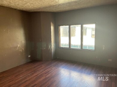 823 Pleasant Acre Dr, Weippe, ID 83553 - photo 6