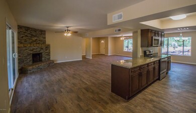 Kitchen/Dining