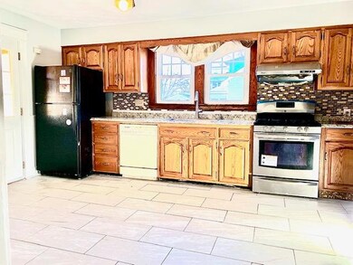 195 Beach St, Saco, ME 04072 - photo 4