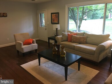 12520 Old Fort Rd, Fort Washington, MD 20744 - photo 2