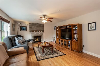 29 Allyson Dr, Hudson, NH 03051 - photo 5