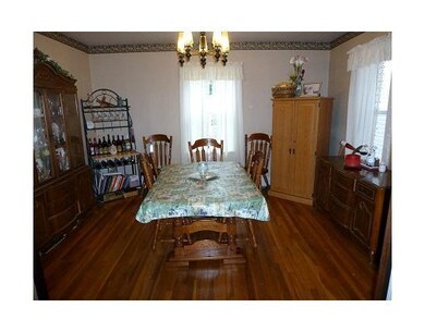 520 Spring St, Latrobe, PA 15650 - photo 5