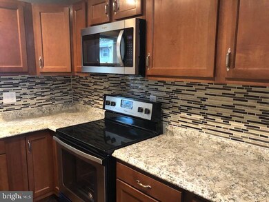 102 Daimler Dr unit 20, Capitol Heights, MD 20743 - photo 7