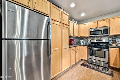1045 Edwards Village Blvd A3-010-009-Kit
