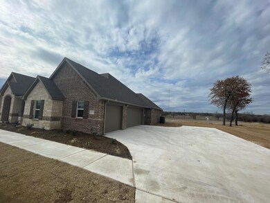 413 Zonaverde Ct, Poolville, TX 76487 - photo 2