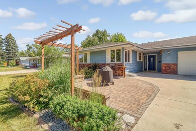 2831 Elm St N, Fargo, ND 58102 - photo 3