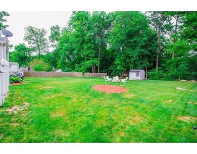 59 Bumble Bee Cir, Shrewsbury, MA 01545 - photo 5