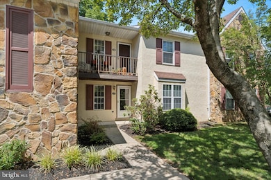 135 Valley Stream Cir unit 135D, Chesterbrook, PA 19087 - photo 2