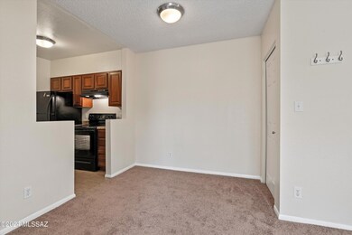 05-Dining Area