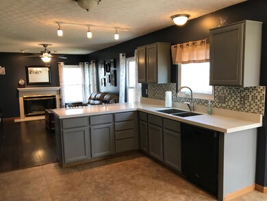 OPEN KITCHEN-FAMILY ROOM SPACE!
