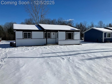 1604 Allen Rd, Kimball, MI 48074 - photo 2