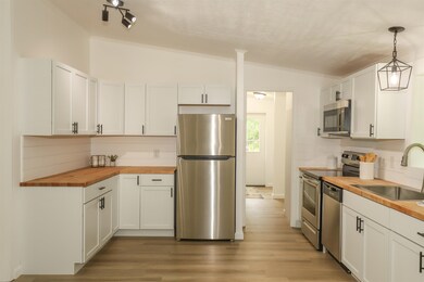 676 2nd Nh Turnpike, Claremont, NH 03743 - photo 3