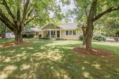 742 W Balfour Ave, Asheboro, NC 27203 - photo 4