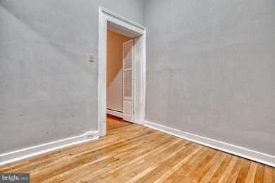 218 W Monument St unit 1B, Baltimore, MD 21201 - photo 6