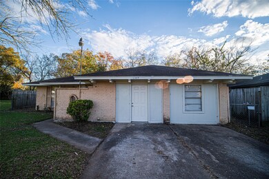 1327 Diplomat Way, Houston, TX 77088 - photo 2