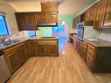 5064 N Wishon Ave unit A, Fresno, CA 93704 - photo 6