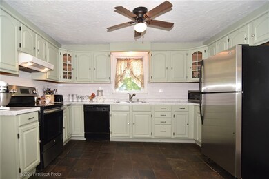 107 Bonnet Shores Rd, Narragansett, RI 02882 - photo 6