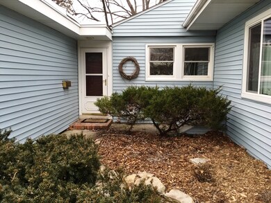 220 N Dorchester Ave, Wheaton, IL 60187 - photo 2