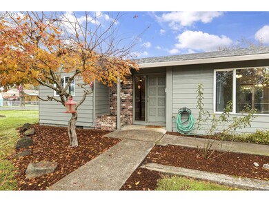 331 NE Yamhill St, Sheridan, OR 97378 - photo 6