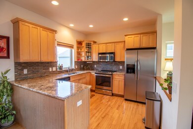 5216 Teaberry Ln, Fitchburg, WI 53711 - photo 7