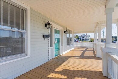 404 W Harrison St, Reidsville, NC 27320 - photo 6